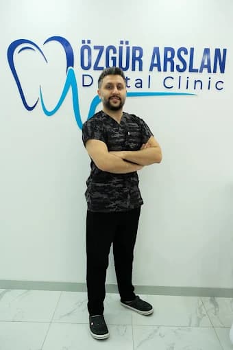 Dt. Özgür Arslan